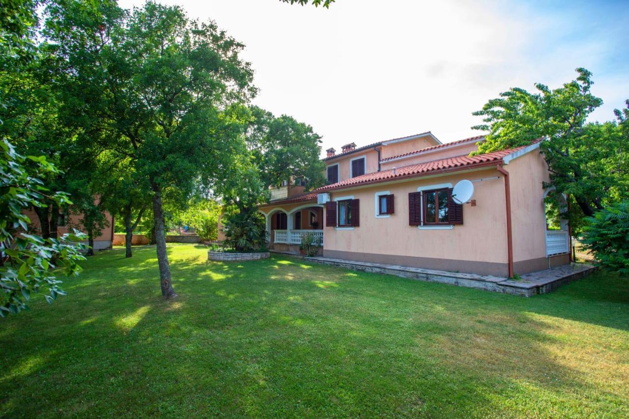 Apartmani Vozila Plomin Exterior foto